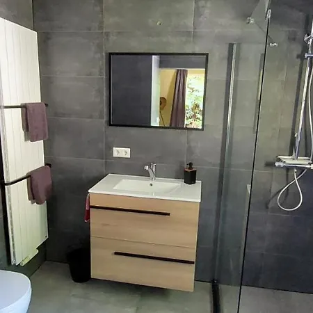 Superior Familiekamer 4 Personen Of Privekamer 2 Personen Homestay szállás