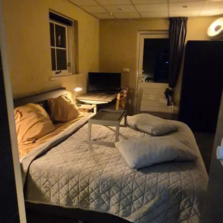 Superior Familiekamer 4 Personen Of Privekamer 2 Personen Homestay szállás Anna Paulowna