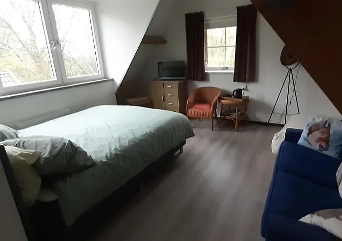 Superior Familiekamer 4 Personen Of Privekamer 2 Personen Anna Paulowna