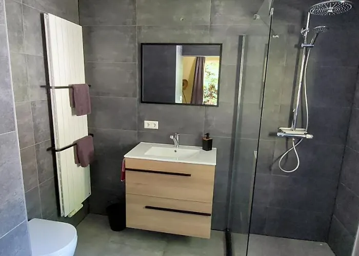 Superior Familiekamer 4 Personen Of Privekamer 2 Personen Homestay szállás